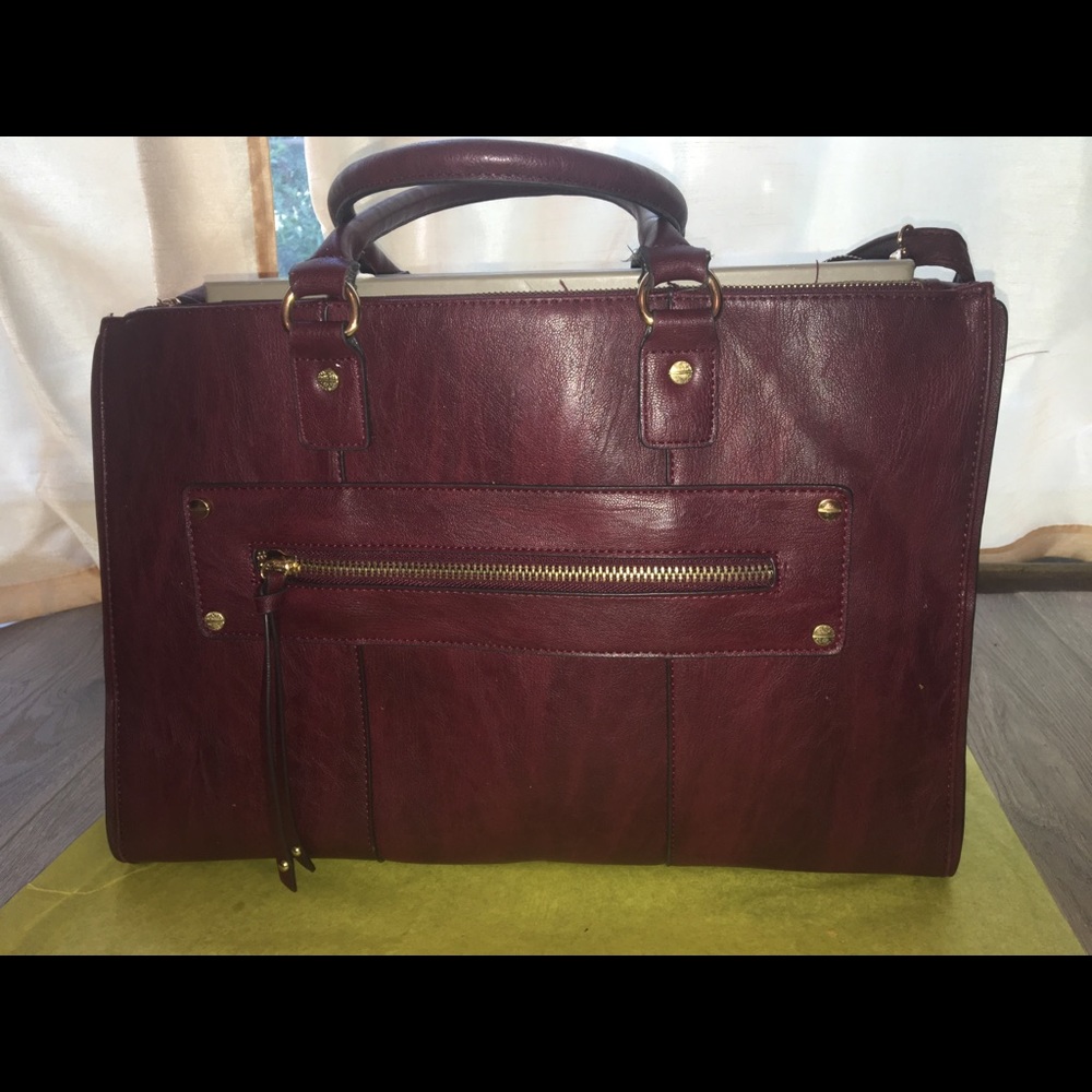 Beautiful Aldo Boudreaux tech bag